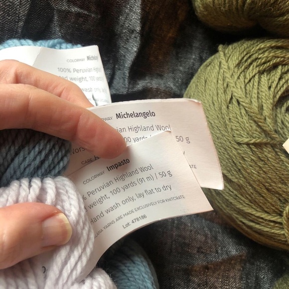 Worsted weight wool yarns - Picture 4 of 5